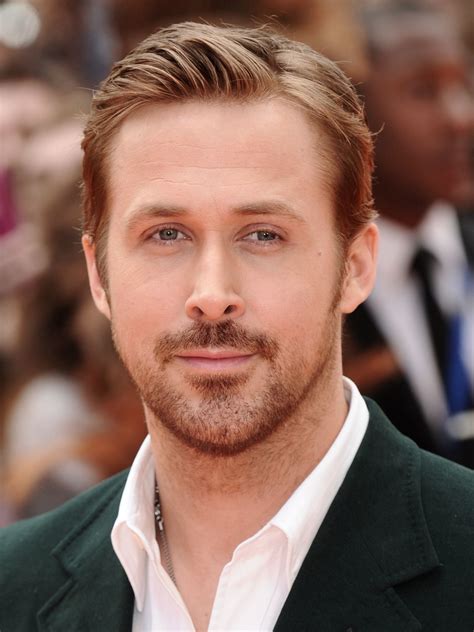 ryan gosling height and age